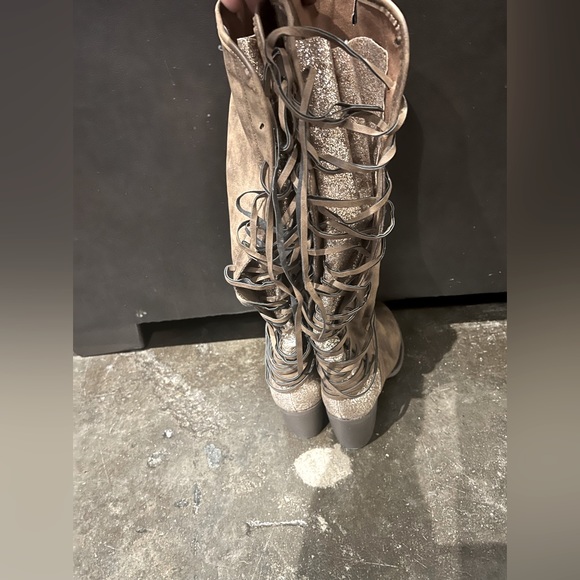 Tall Brown and gold glitter boots. Size 9 - Picture 4 of 7
